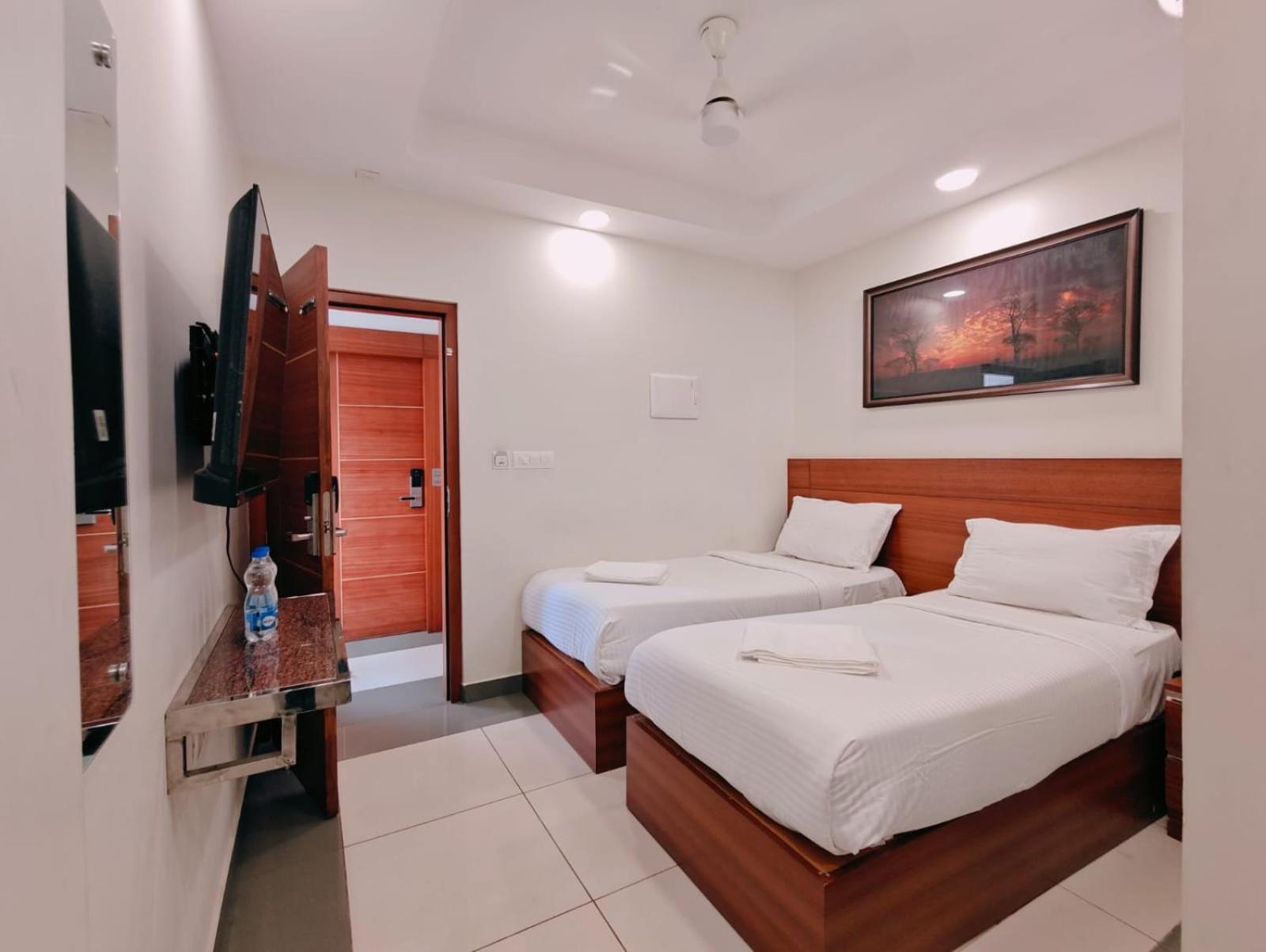 Готель Nest Residency Кожикоде Екстер'єр фото